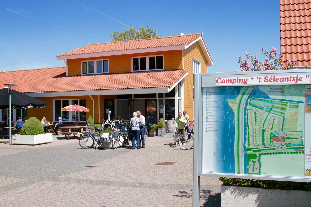 Friesland-cottage Molkwerum Exteriör bild